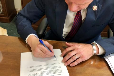 Congressman Burchett signing Insulin Investigation letter
